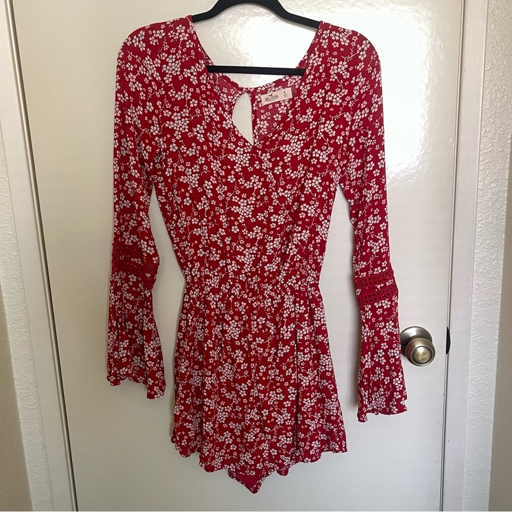 Hollister romper 🌺